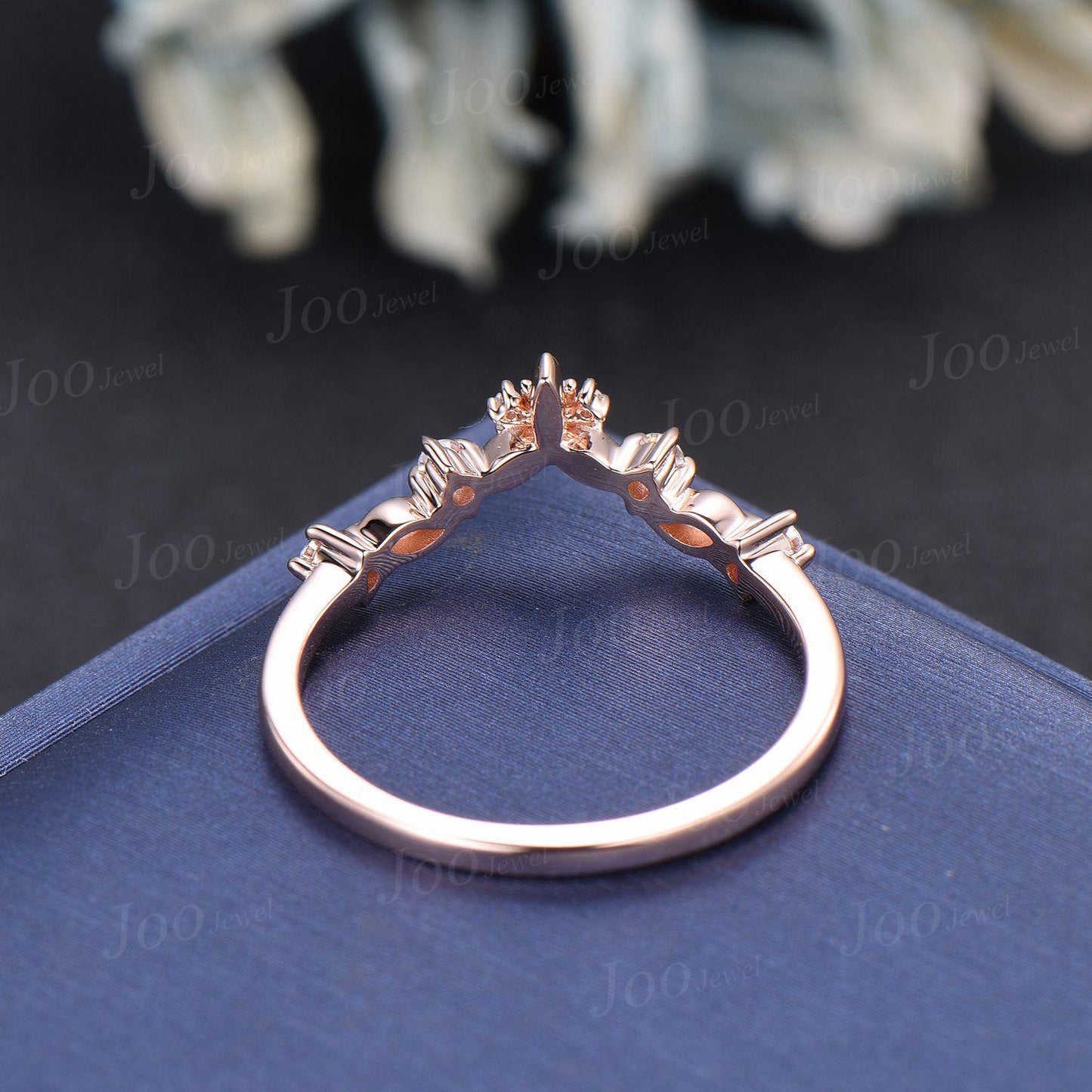 Green Emerald Curved Leaf Wedding Band 14K Rose Gold Nature Inspired Contour Ring Women Unique Matching Band Stacking Ring for Bridal Set