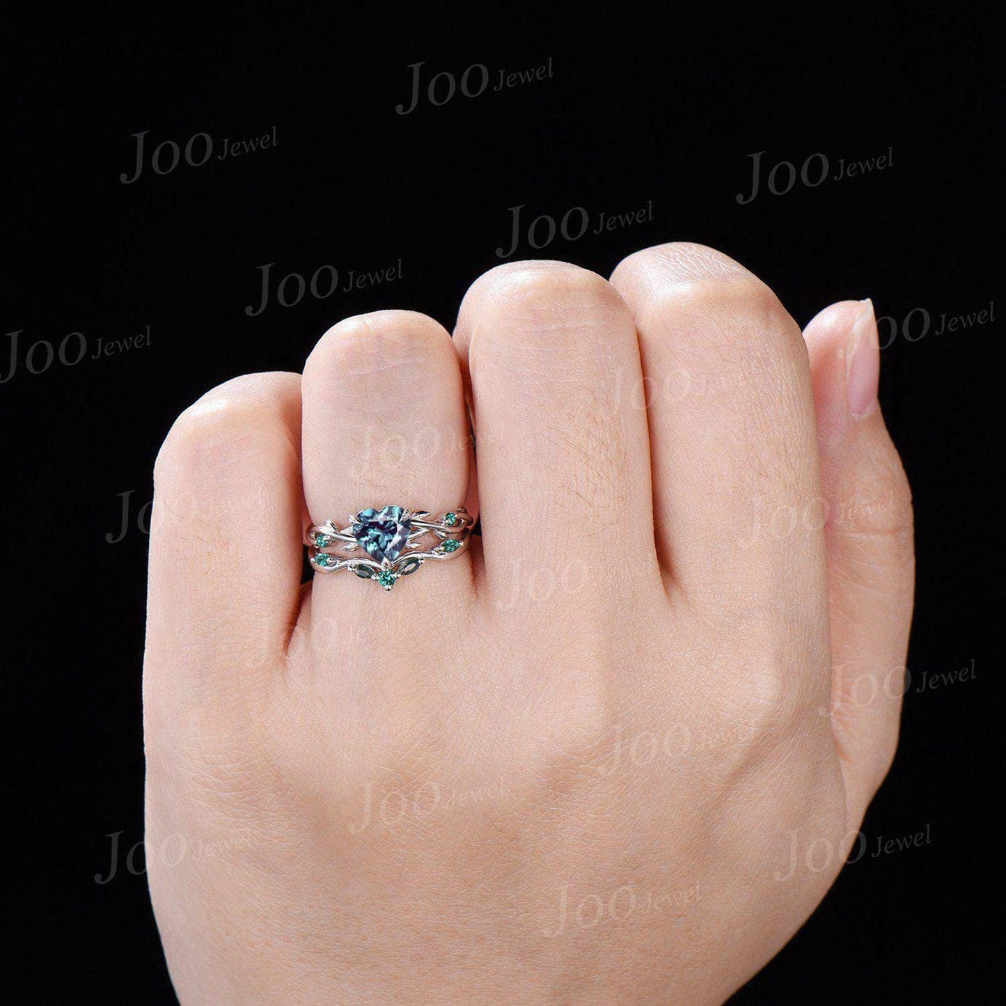 Twig Vine Heart Cut Color-Change Alexandrite Engagement Ring Set Heart Wedding Ring Set Goth Black Promise Ring for Women Anniversary Gifts