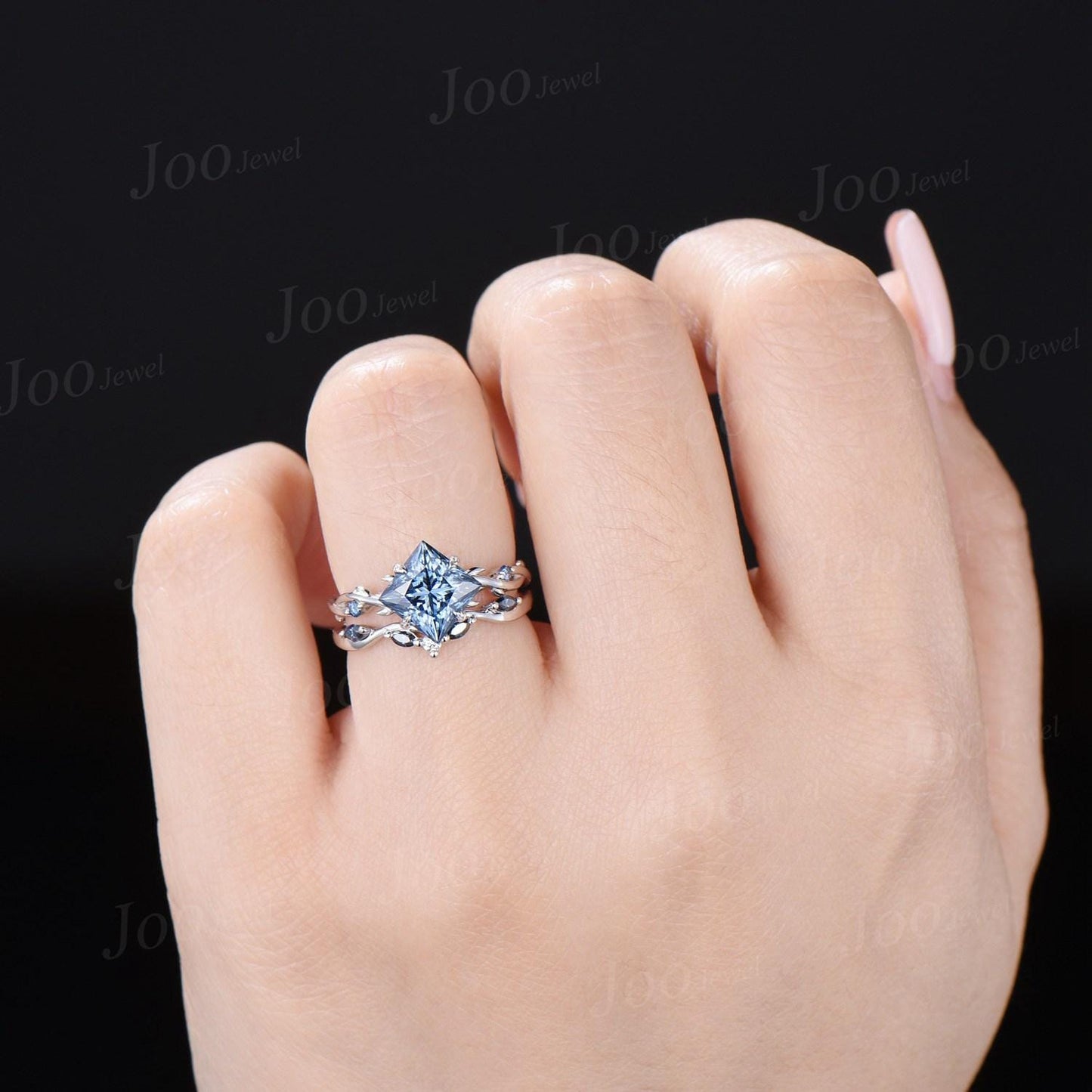 2ct Princess Cut Blue Moissanite Diamond Engagement Ring Set 14K White Gold Proposal Ring Gift Twig Vine Bridal Sets Twisted Wedding Rings
