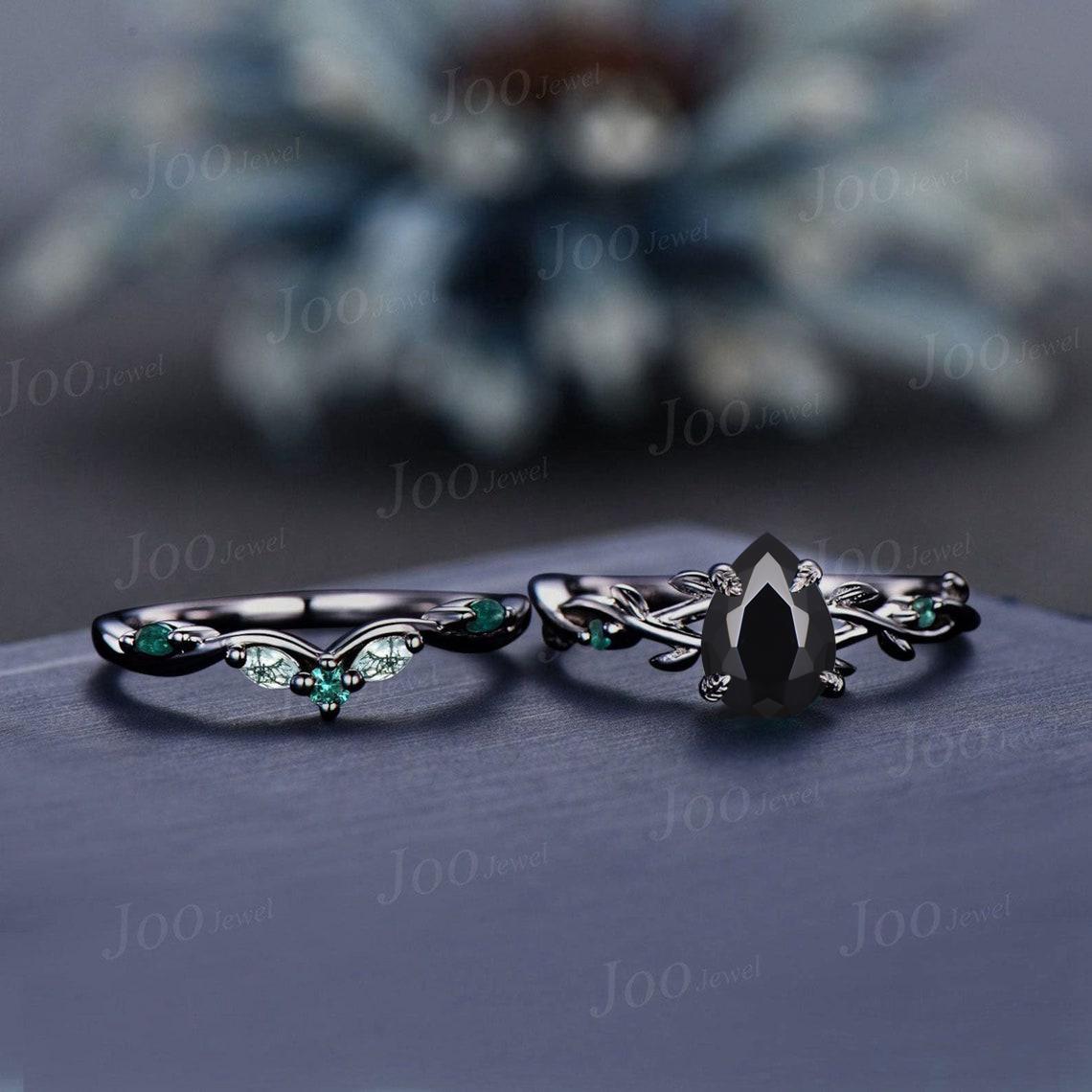 Pear Cut Natural Black Onyx Engagement Ring Black Gold Ring Twisted Vine Emerald Agate Wedding Ring Nature Inspired Ring Bridal Promise Ring