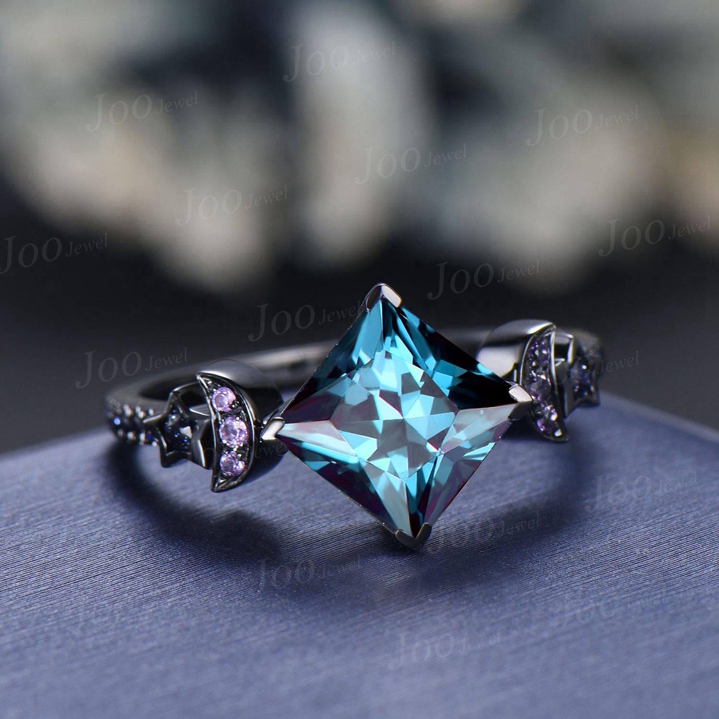2ct Princess Cut Color-Change Alexandrite Sandstone Ring Gothic Black Gold Proposal Ring June Birthstone Ring Anniversary Gifts for Women