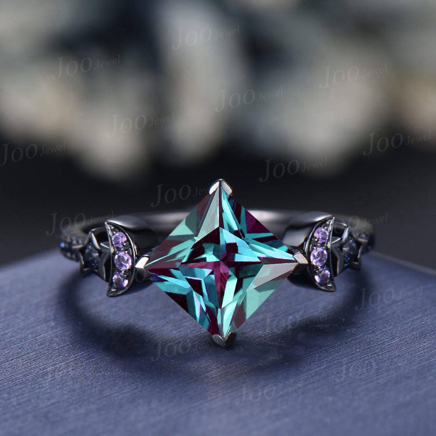 2ct Princess Cut Color-Change Alexandrite Sandstone Ring Gothic Black Gold Proposal Ring June Birthstone Ring Anniversary Gifts for Women