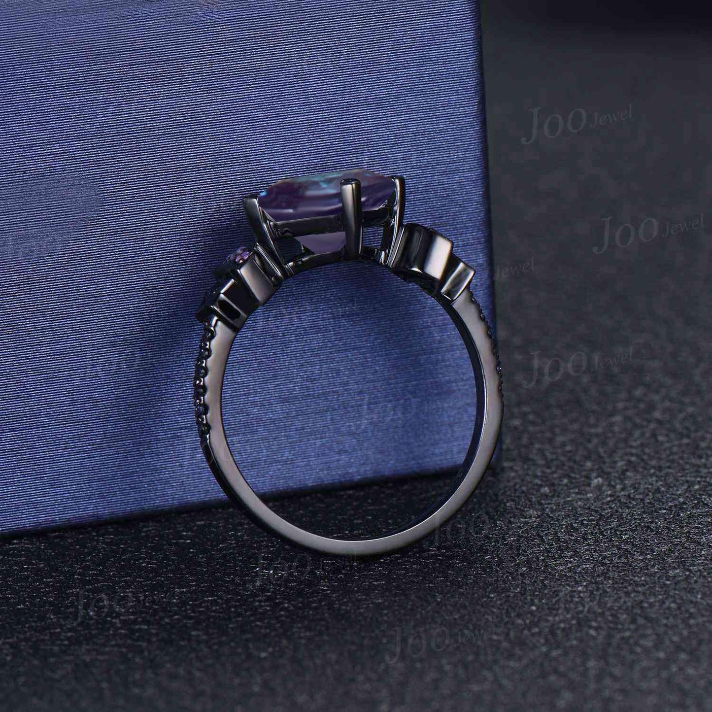 2ct Princess Cut Color-Change Alexandrite Sandstone Ring Gothic Black Gold Proposal Ring June Birthstone Ring Anniversary Gifts for Women