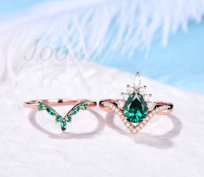 Pear shaped emerald ring for women unique vintage emerald engagement ring set halo art deco moissanite ring rose gold crown wedding ring set