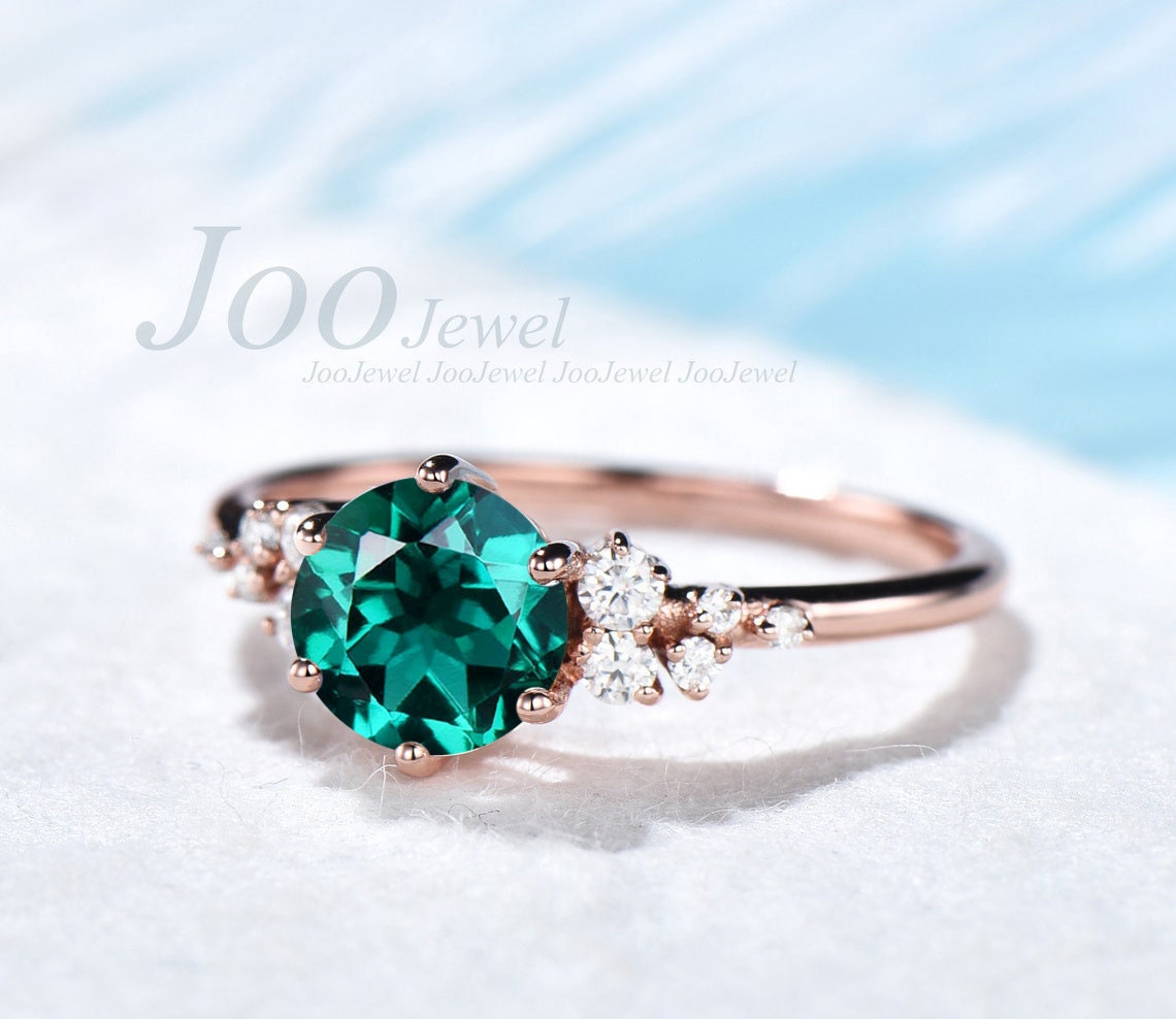 Emerald promise ring on sale for her