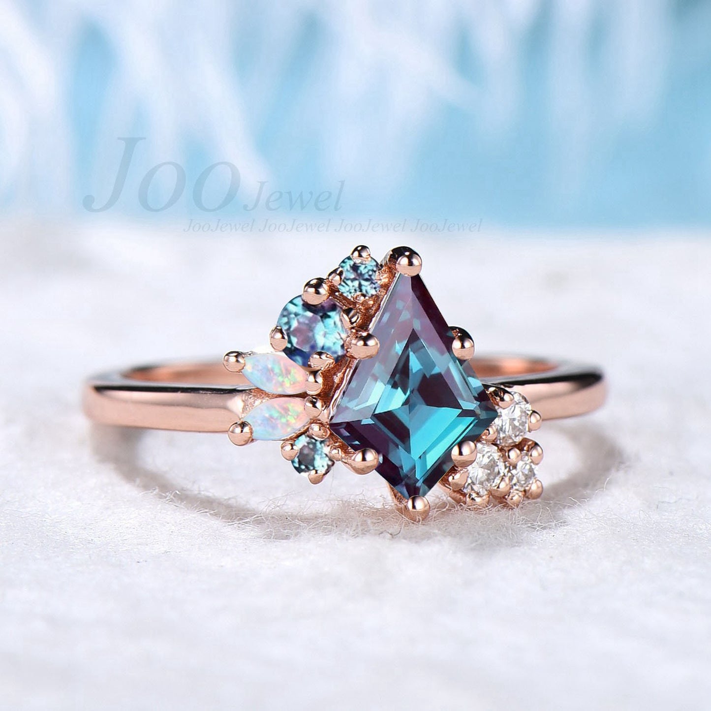 Kite Ring Vintage Alexandrite Engagement Ring Unique Color Change Gemstone Ring with June/October Birthstone Cluster Alexandrite Ring Gifts