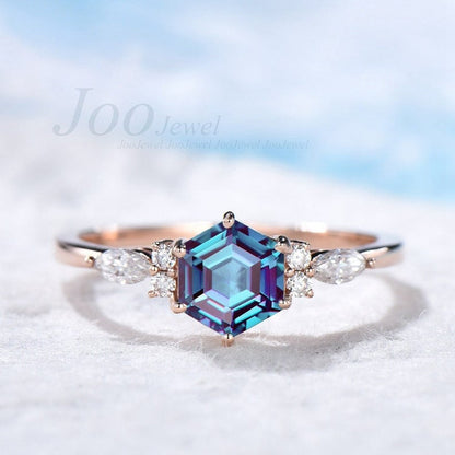 Oval Alexandrite Ring Cluster Engagement Ring Rose Gold Lab Diamond Ring June Birthstone Color Change Stone Wedding Anniversary Jewelry