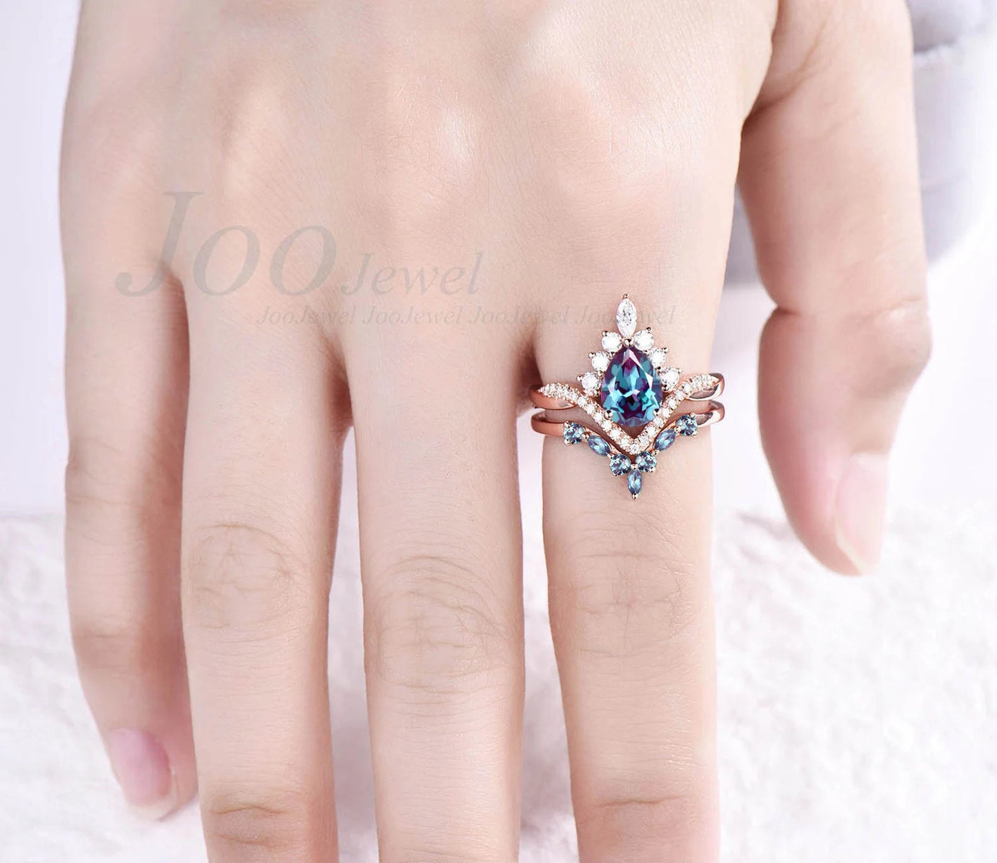 Unique Pear Shaped Alexandrite Bridal Set Vintage Rose Gold Infinity Band Art Deco Halo Moissanite Ring Marquise Alexandrite Wedding Ring