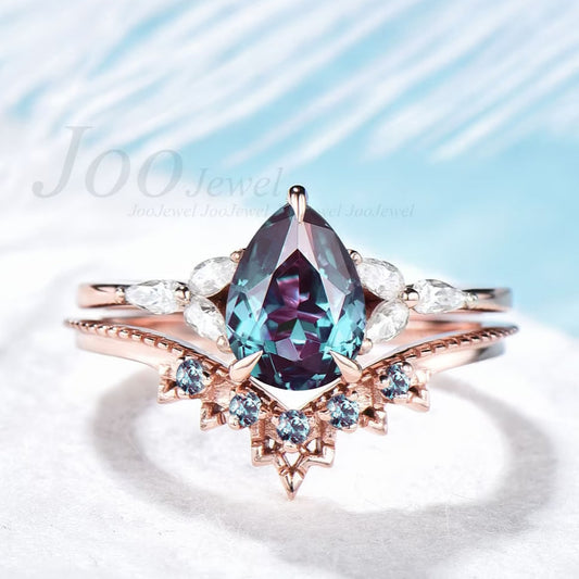 Pear Alexandrite Engagement Ring Set Marquise Moissanite Ring Lace Milgrain Alexandrite Wedding Band June Birthstone Ring Color Change Stone