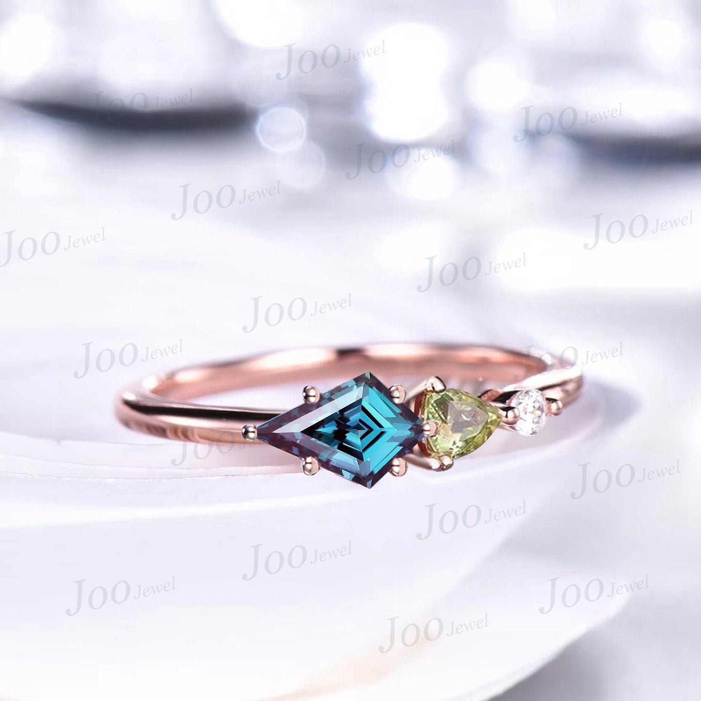 Three Stone Engagement Ring Kite Alexandrite Wedding Ring Vintage Rose Gold Dainty Alexandrite And Peridot Matching Anniversary Promise Ring