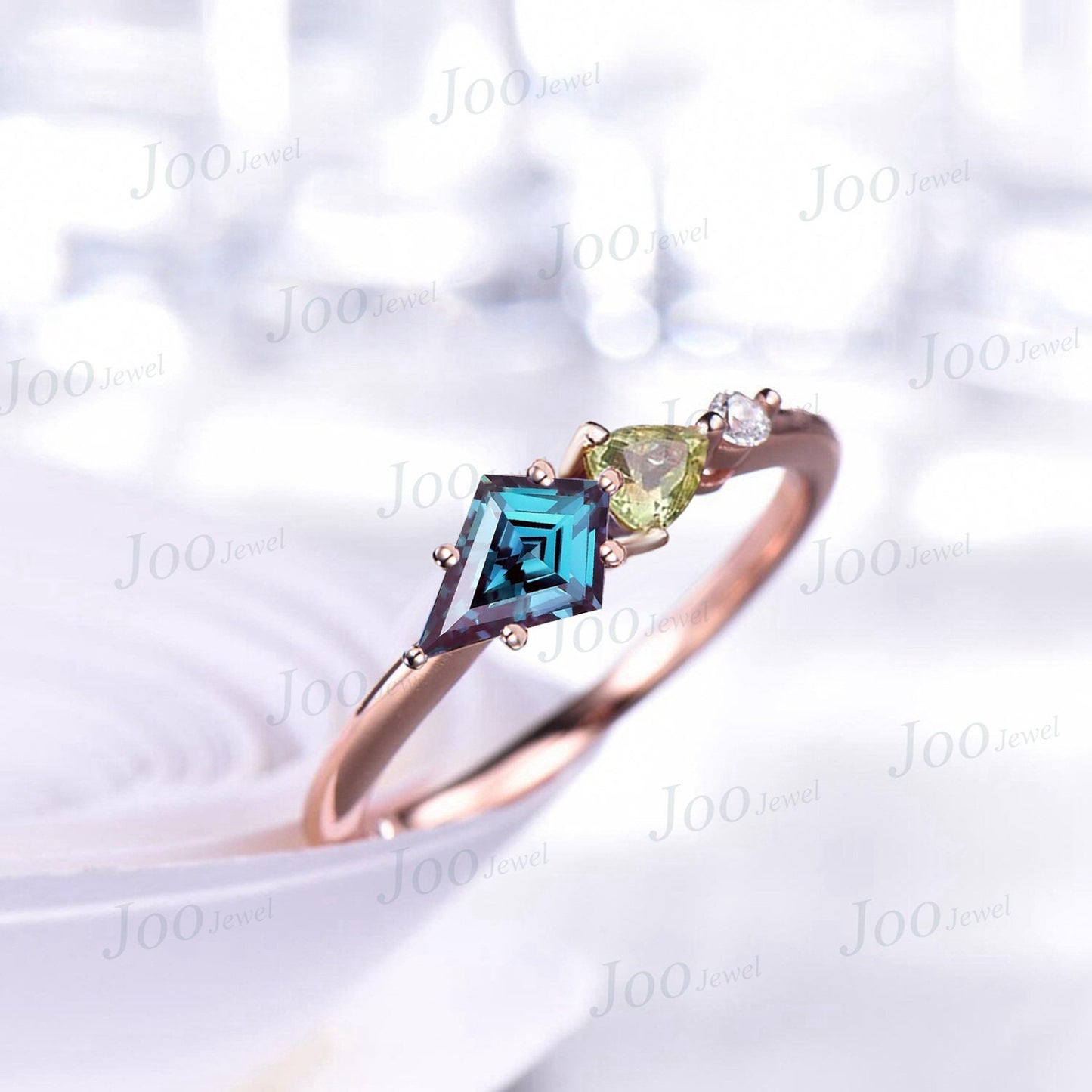 Three Stone Engagement Ring Kite Alexandrite Wedding Ring Vintage Rose Gold Dainty Alexandrite And Peridot Matching Anniversary Promise Ring