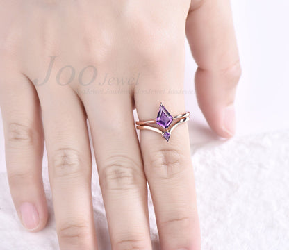 Unique 1CT Kite Cut Purple Engagement Ring Set Natural Amethyst Ring Set Purple Gemstone Ring Set Plain Solitaire Amethyst Bridal Ring Set