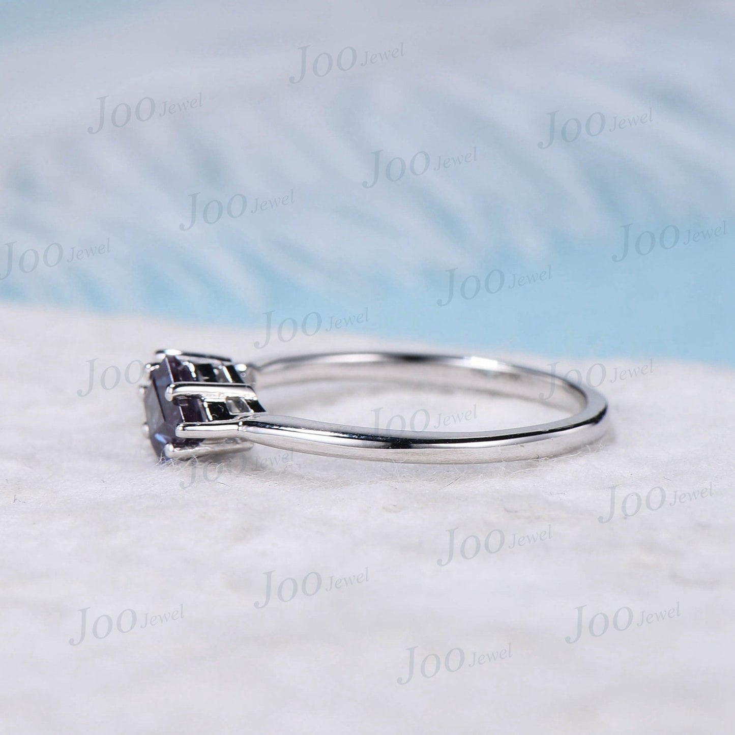 Dainty Kite Alexandrite Wedding Ring Three Stone Engagement Ring Vintage 10K Rose Gold Alexandrite Moissanite Ring Minimalist Promise Ring