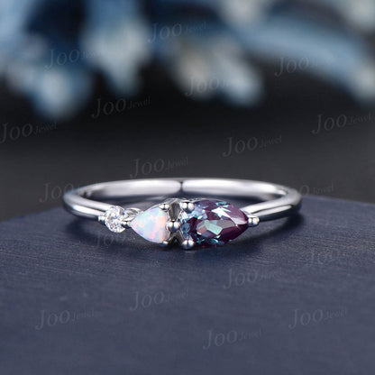 Vintage Pear Color-Change Alexandrite Opal Engagement Ring Art Deco Three Stone Wedding Band Unique Alexandrite Bridal Promise Ring Women