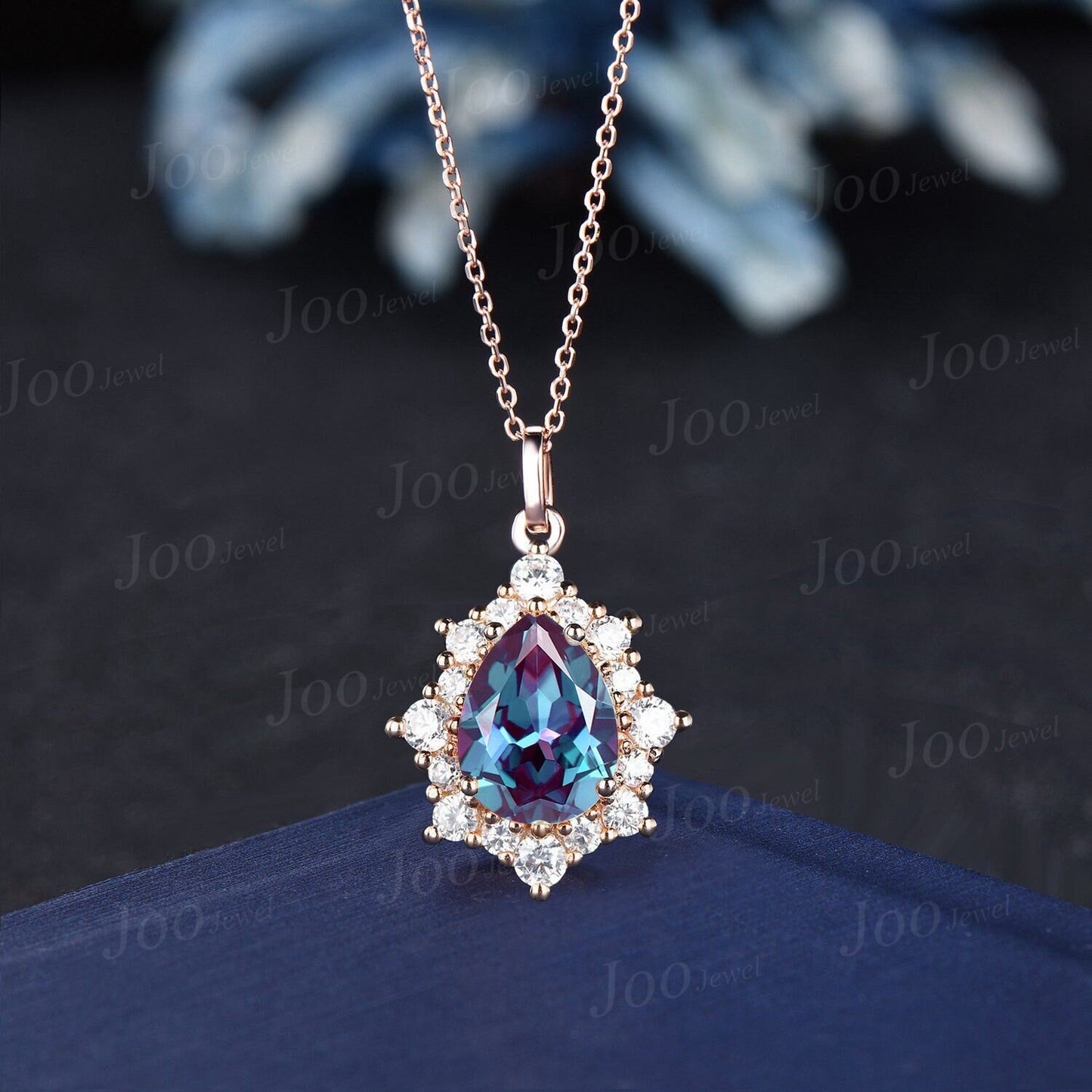 Unique Pear Alexandrite Necklace Rose Gold Halo Moissanite Diamond Necklace Pendant for Women Bridal Anniversary Gifts Alexandrite Jewelry